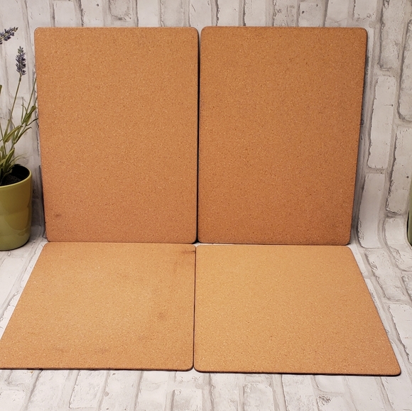 Vintage Royal Table Place Mats - Set of 4 - Picture 2 of 5